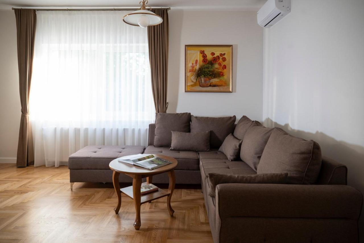 Villa Acacia Каунас Экстерьер фото